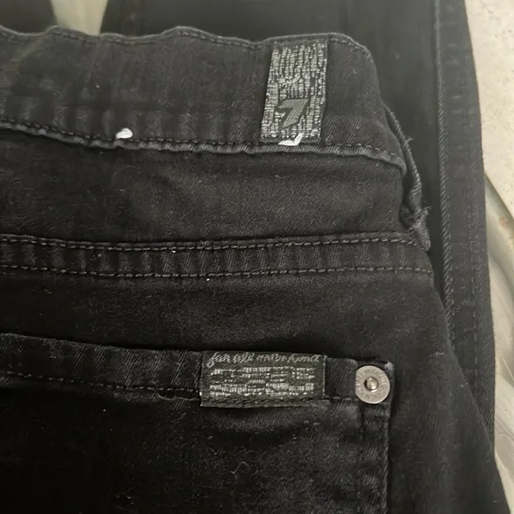 Jean - Picture 2 of 3